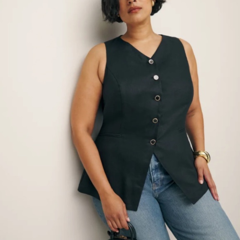 NWOT Reformation • Aspen Linen Top in Black